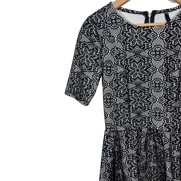 Cappuccino size small lace overlay A-line dress - Picture 2 of 4